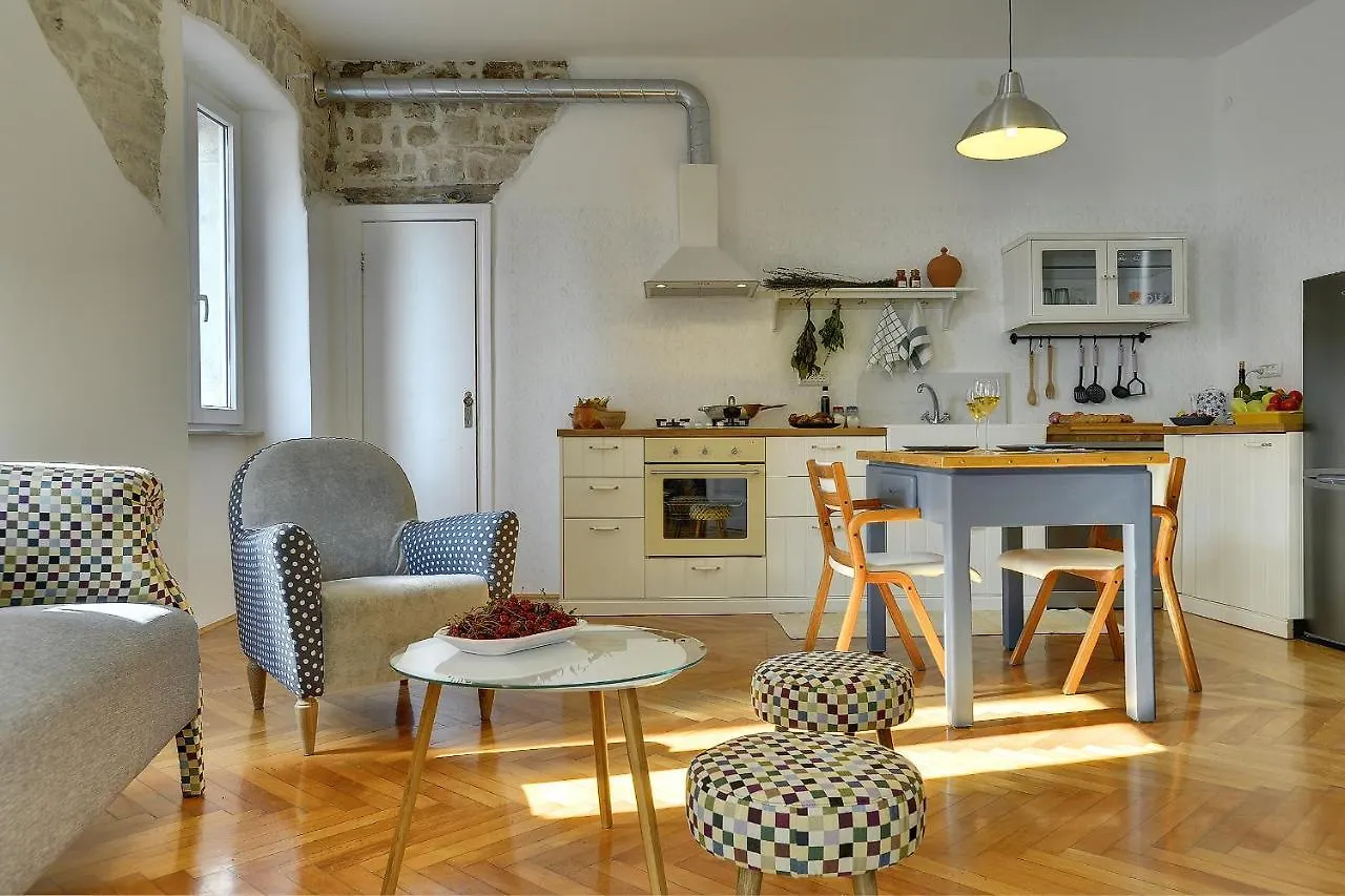 Apartments Forum 2 PUY